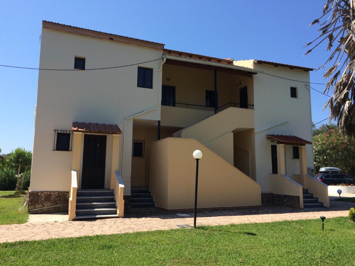 Avra Beach Apartments Lefkimmi  Ngoại thất bức ảnh