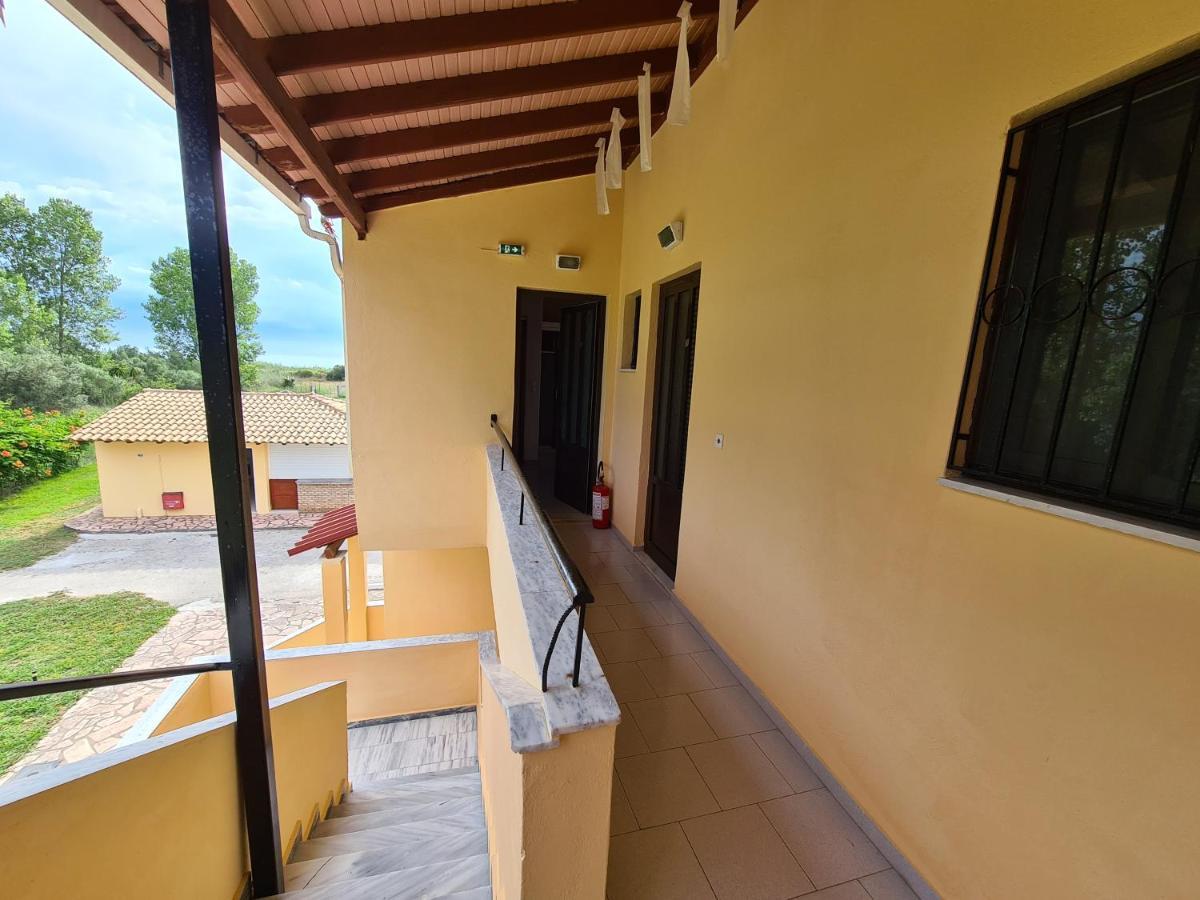 Avra Beach Apartments Lefkimmi  Ngoại thất bức ảnh